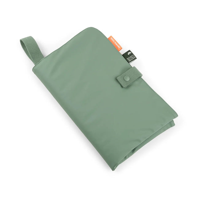 Wykonane przez Deer Changing mat Green